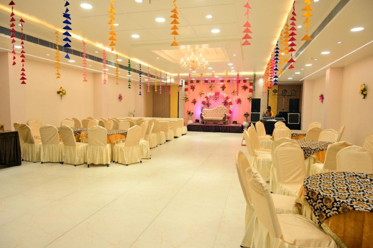 Hotel Kapson Palace Bareilly Ngoại thất bức ảnh